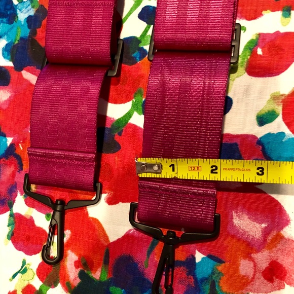Backpack Seatbelt straps - Picture 4 of 6